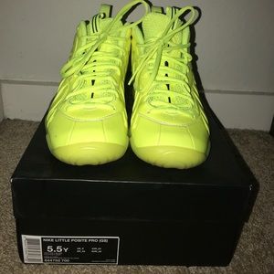 Nike Volt Foamposites