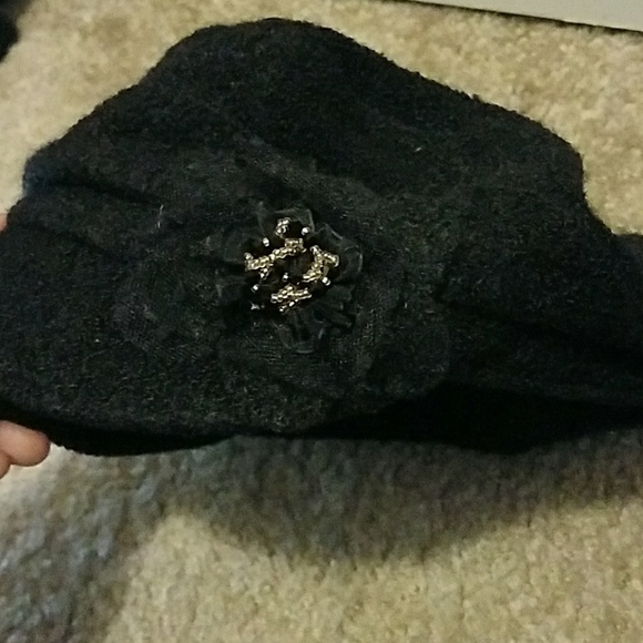 Womens hat - Picture 2 of 3