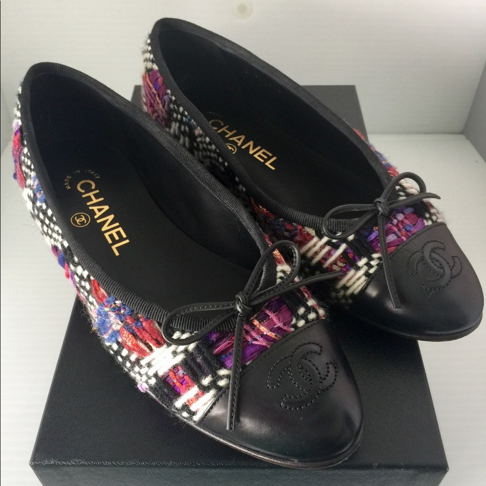 AUTH Chanel Tweed Black Cap Toe Ballet Flats Sz 36