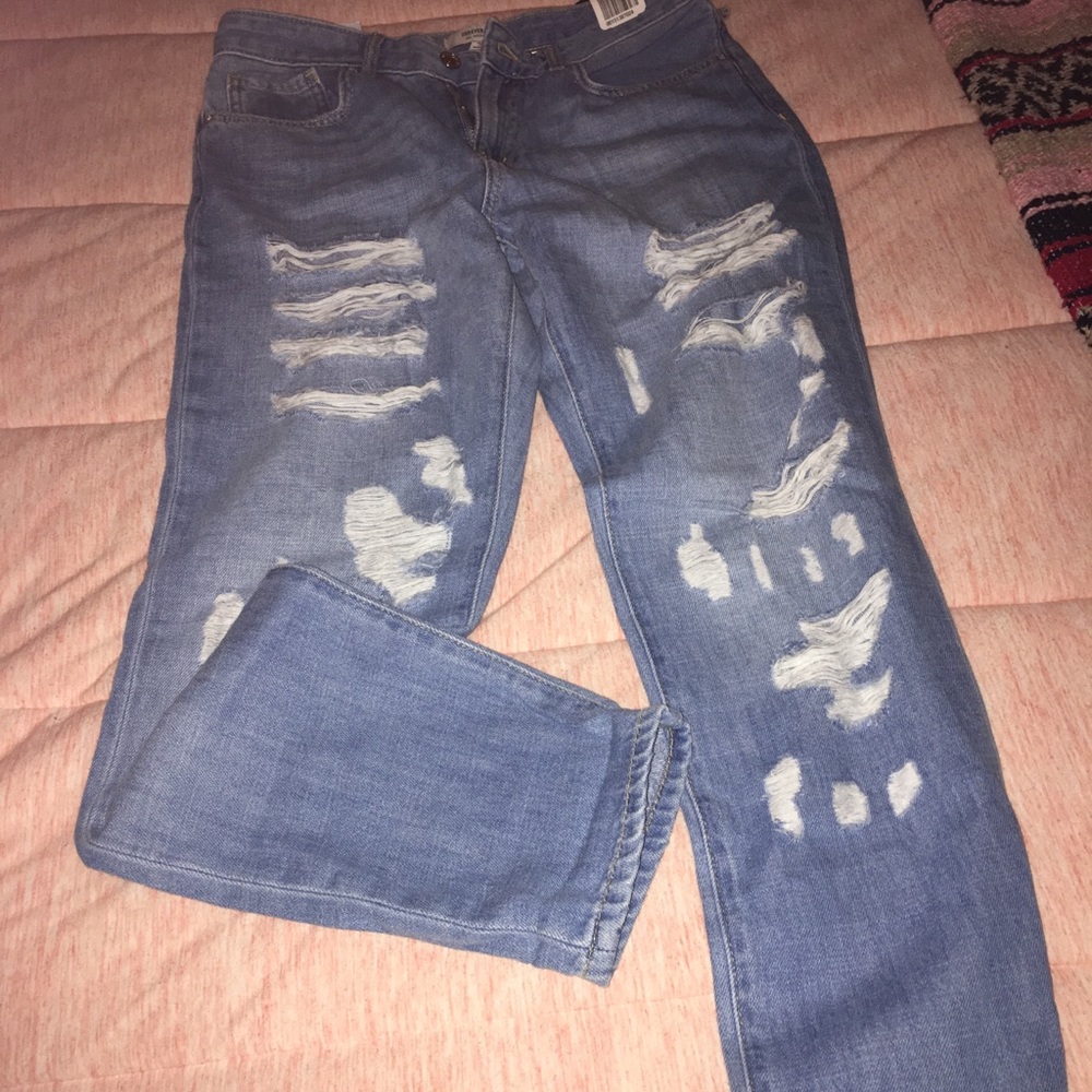 Light wash Ripped boyfriend jeans