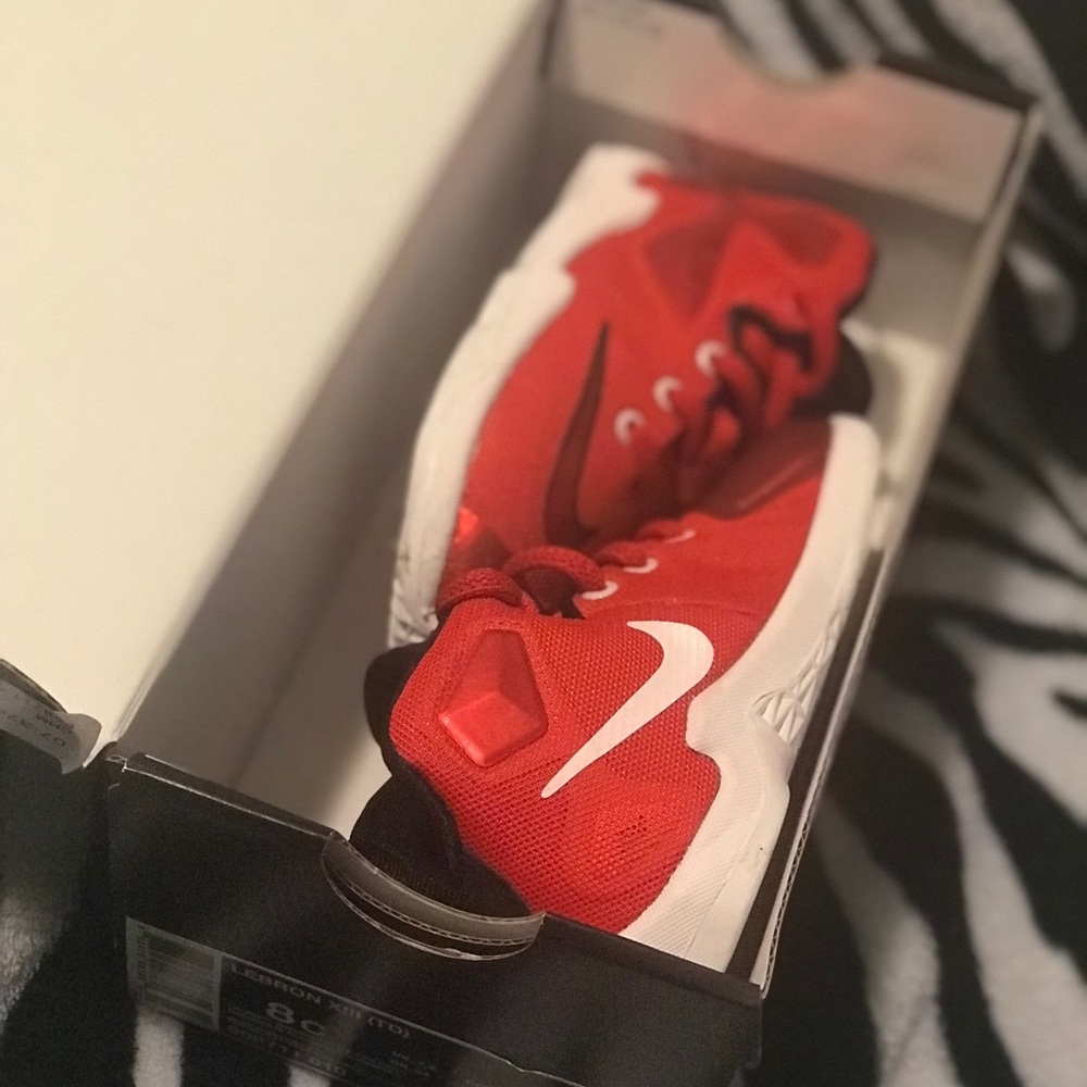 Kids sneakers