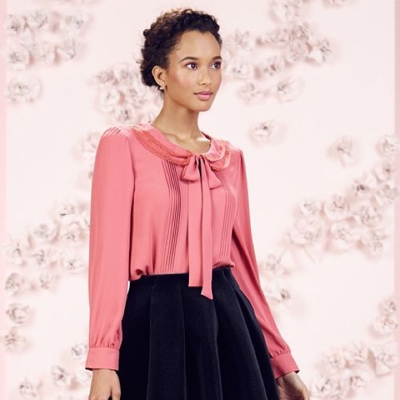 LC Lauren Conrad Tops - Lauren Conrad Pintuck Tie Neck Blouse LC Lauren Conrad Tops - Lauren Conrad Pintuck Tie Neck Blouse