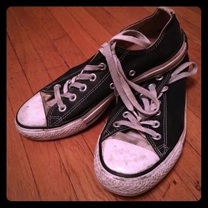 converse low tops