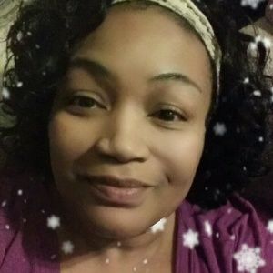 Meet your Posher, Yolanda