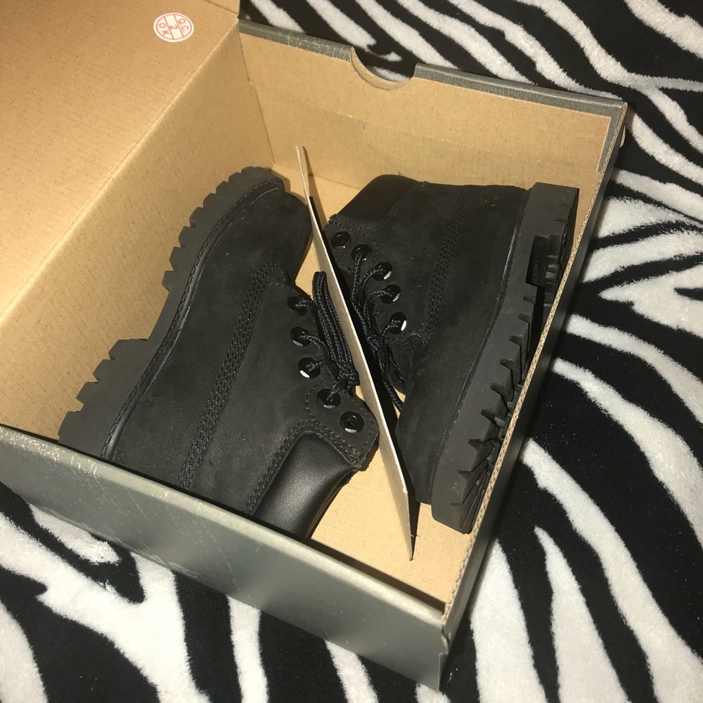 Kids boots