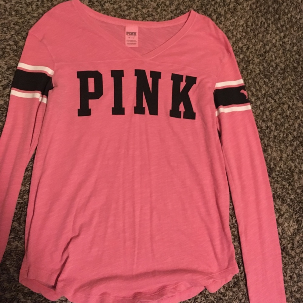 VS Pink Long Sleeve Tee