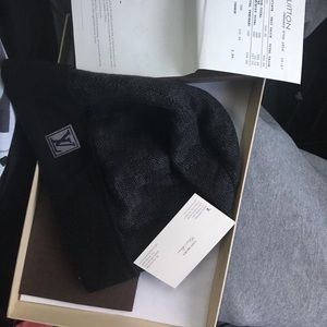 LV  Skull Cap Receipt Of purchase included