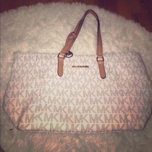 MK pocket book
