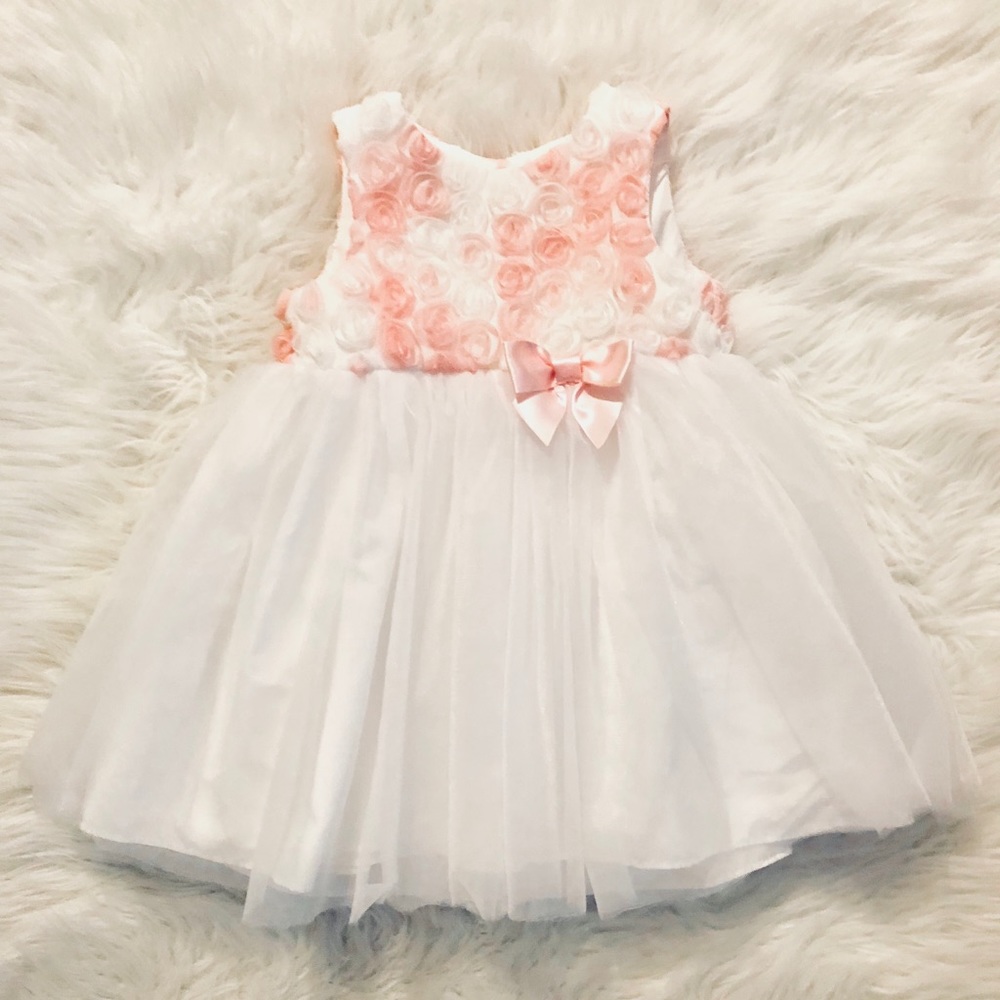 Floral pink and white Dress 🎀💕