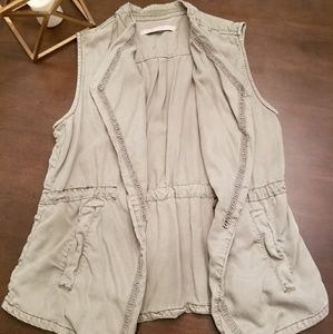 💛SOLD 💛Max Jeans Army Green Vest