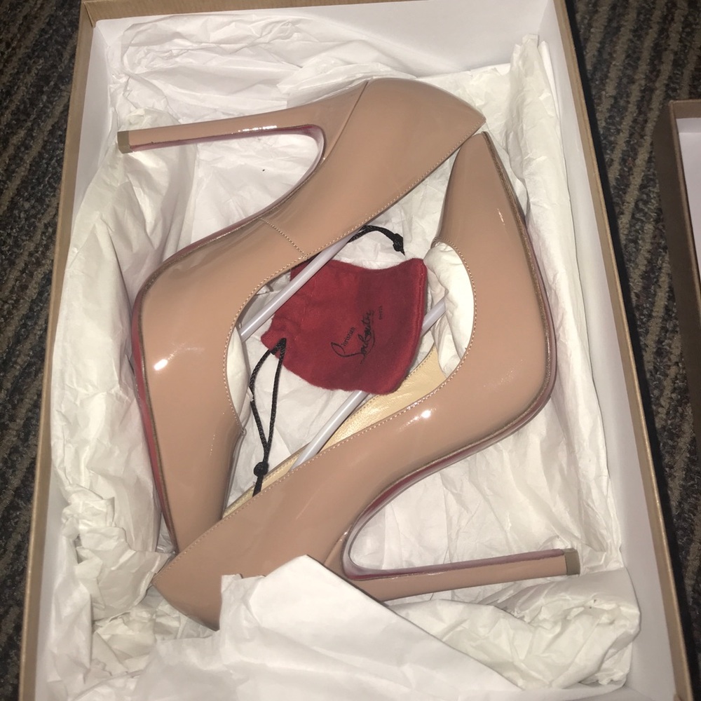 Nude Patent Leather Pigalle 120