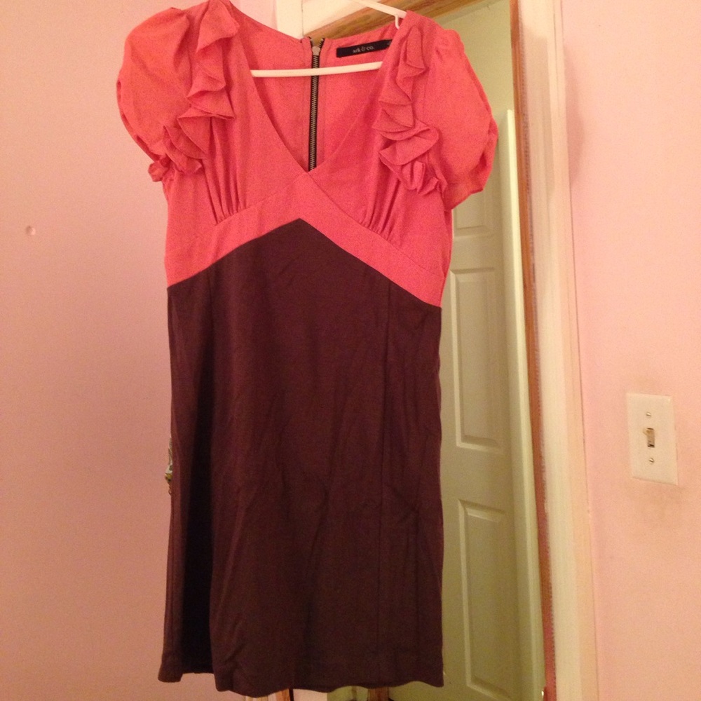 Two-tone Ark & Co Pink and Gray dress