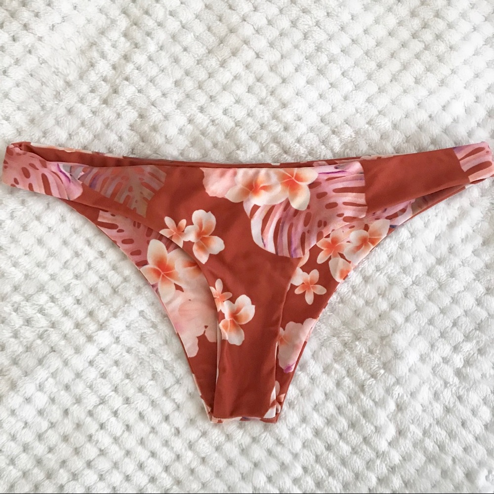 🌺SOLD🌺Stone Fox Swim Malibu Bottoms