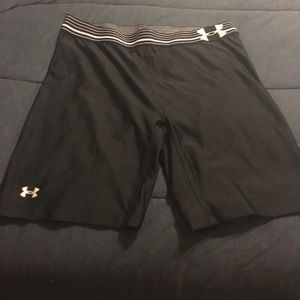Under Armour workout shorts size L