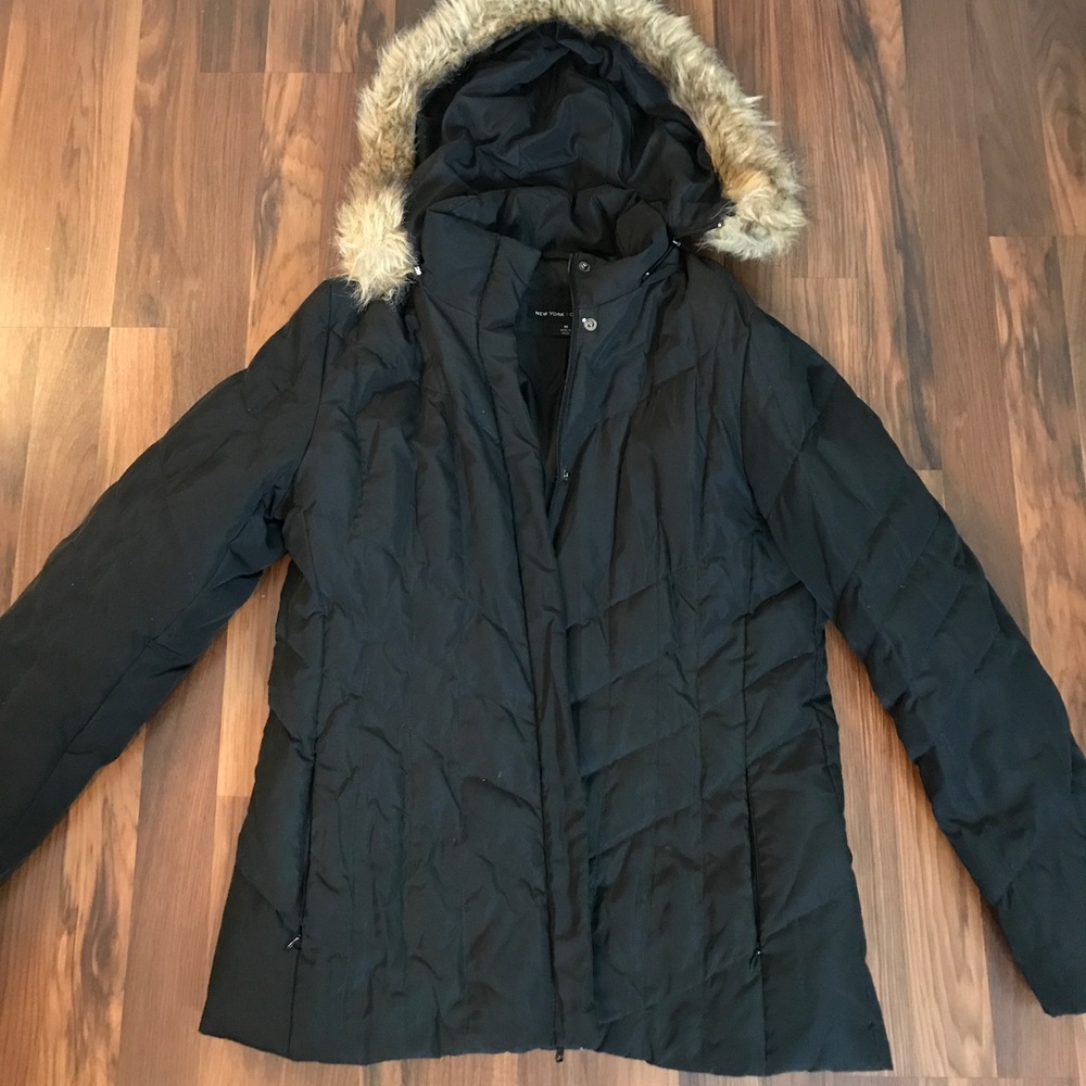 New York & Co. black puffer jacket