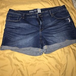 Ava & Viv midi shorts