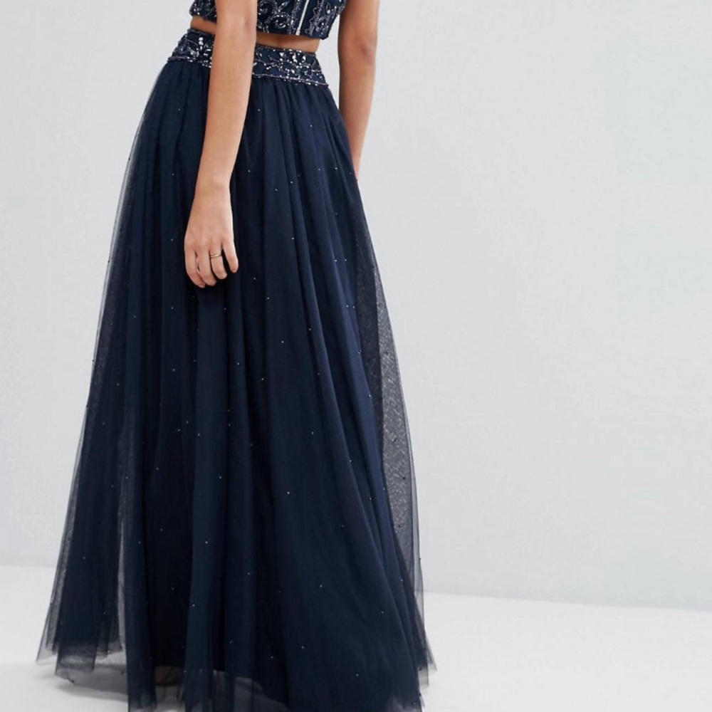 Wow! Beautiful two piece dress! - Picture 2 of 4