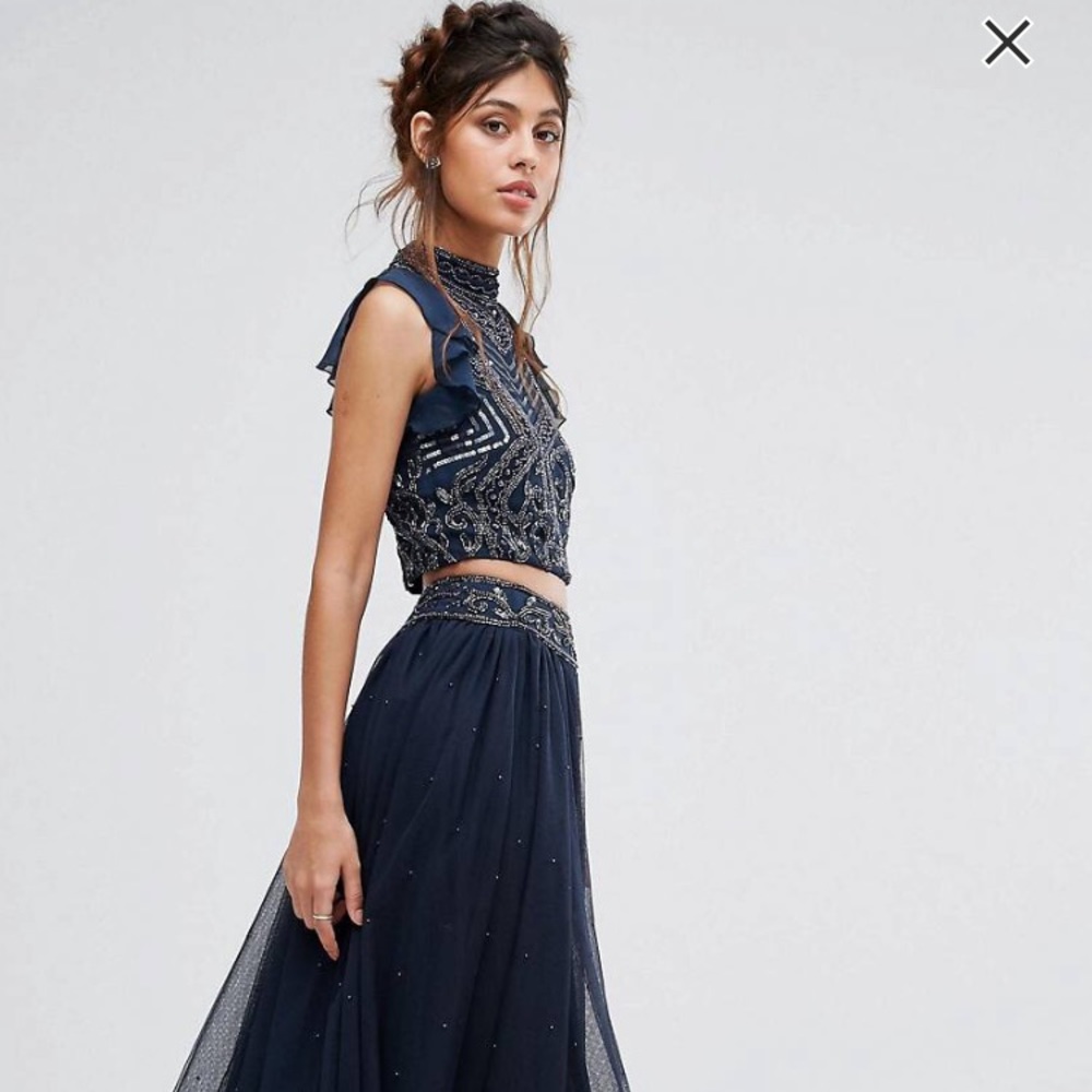 Wow! Beautiful two piece dress! - Picture 1 of 4
