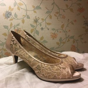 Kelly & Katie heels. Worn only a couple times.