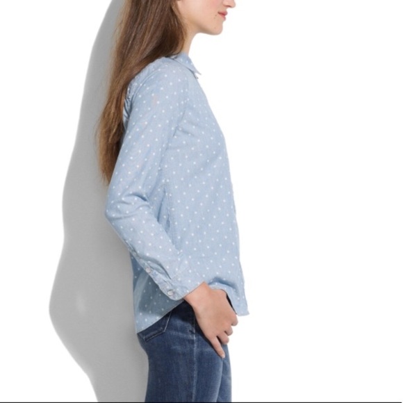 ✔️SOLD✔️Madewell Chambray Polka Dot Button Up - Picture 5 of 6