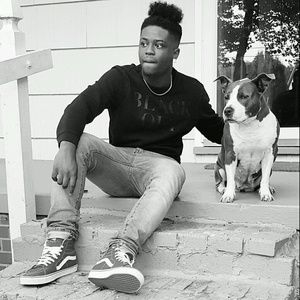 Meet your Posher, Jamari