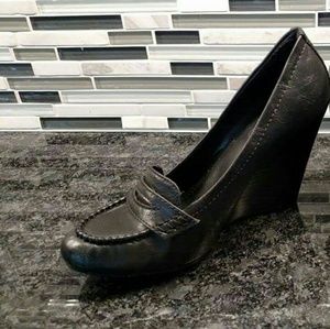 BCBG Paris black wedges