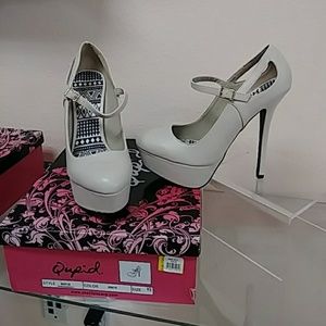 Mady-28 stone Qupid platform heels