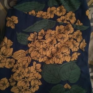 Lularoe tall and curvey