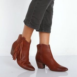 Matisse -  Distressed Leather Maroon booties