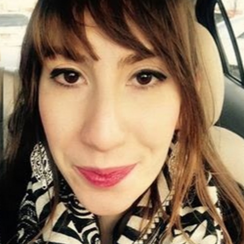 Meet your Posher, Alicia