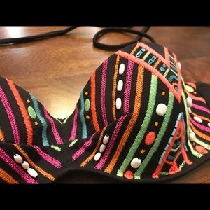 Victoria’s Secret 34A bikini top