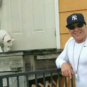 Meet your Posher, Rafael