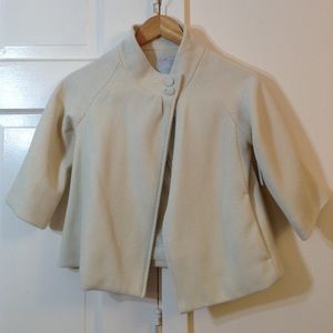 Old Navy Cape Girls Large in Cream