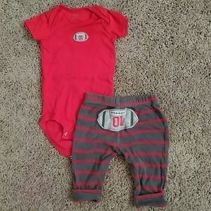 Carters 2 piece outfit