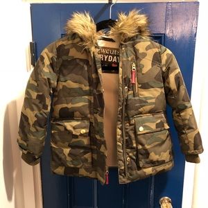 JCREW CREWCUTS GIRLS CAMO DOWN PARKA