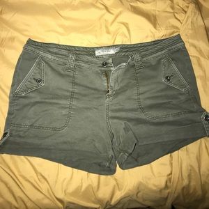 Torrid cargo style shorts