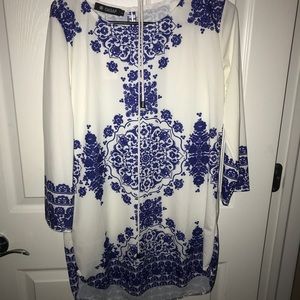 Blue and white patterned long sleeve dress