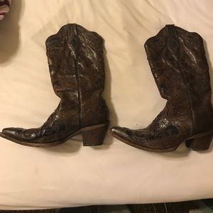 Brown Cowgirl/Cowboy Boots