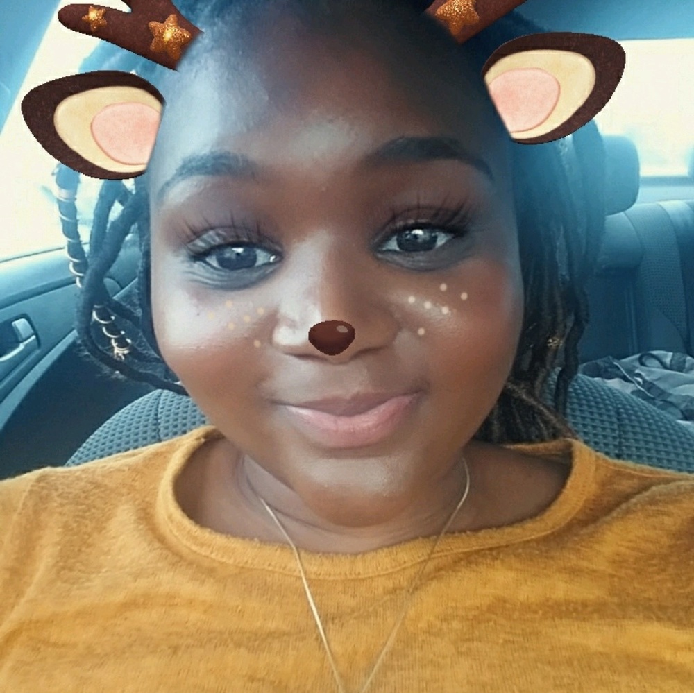 Meet your Posher, Stephanie