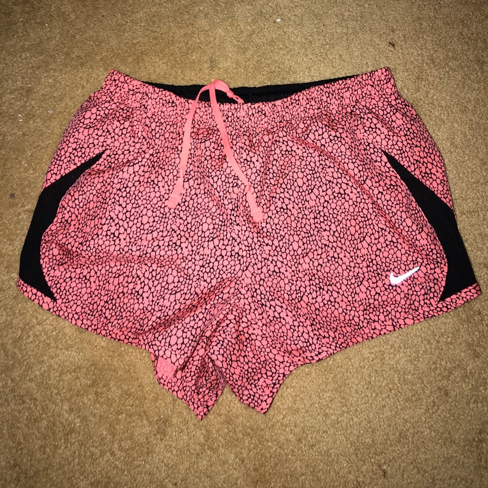 Women’s Nike Tempo Shorts