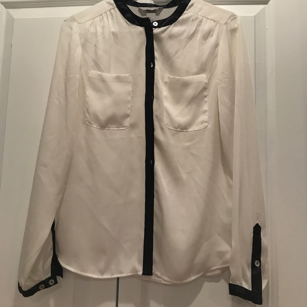 White blouse with black trim H&M