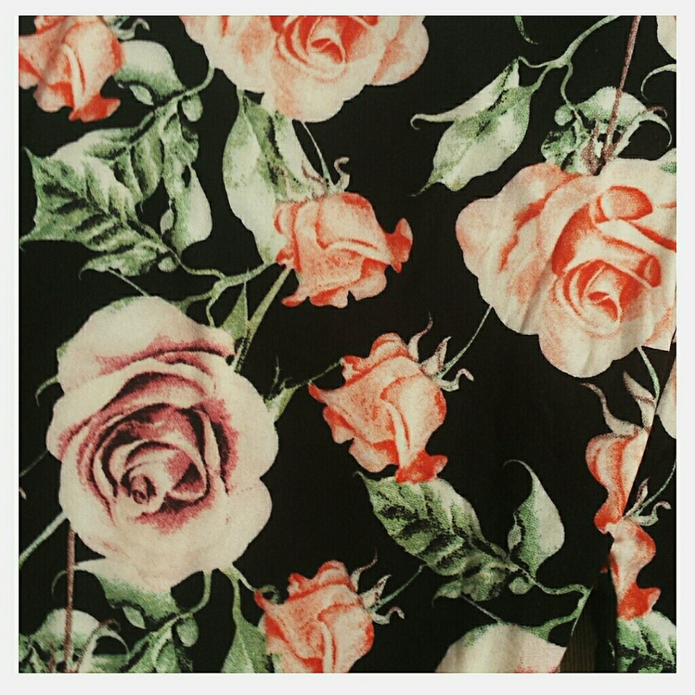 Floral Rose Print Leggings - Picture 3 of 3