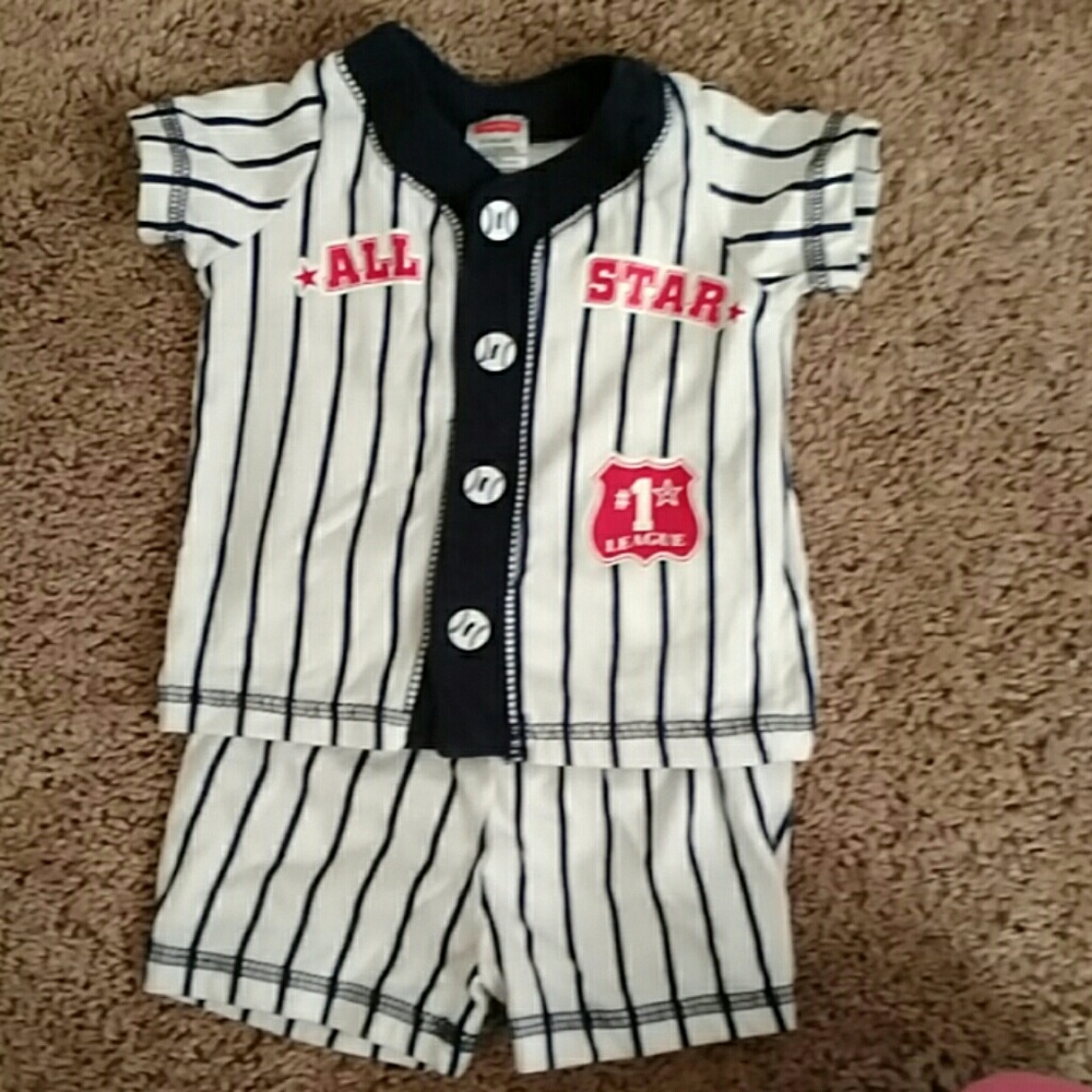 Matching baseball set