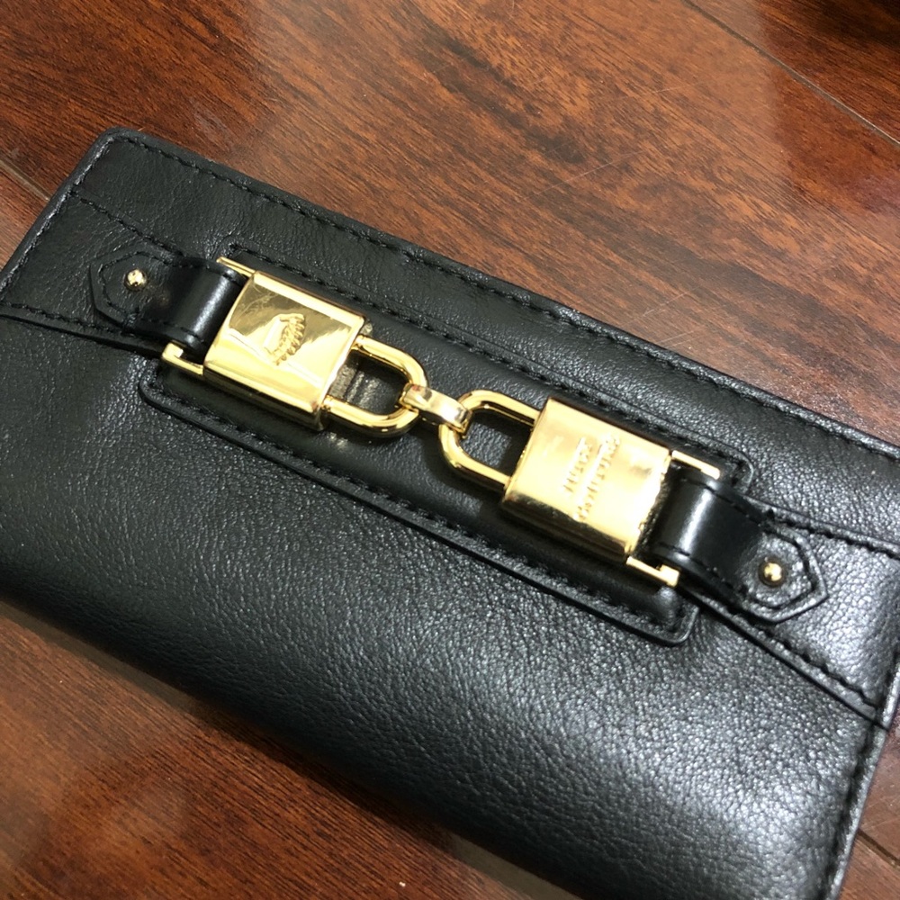 Juicy Couture snap wallet