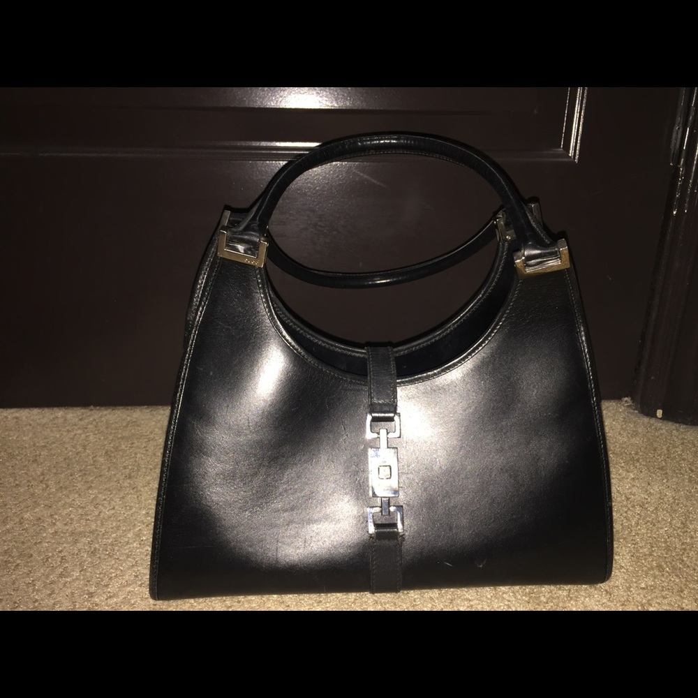 An 100% authentic Gucci bag