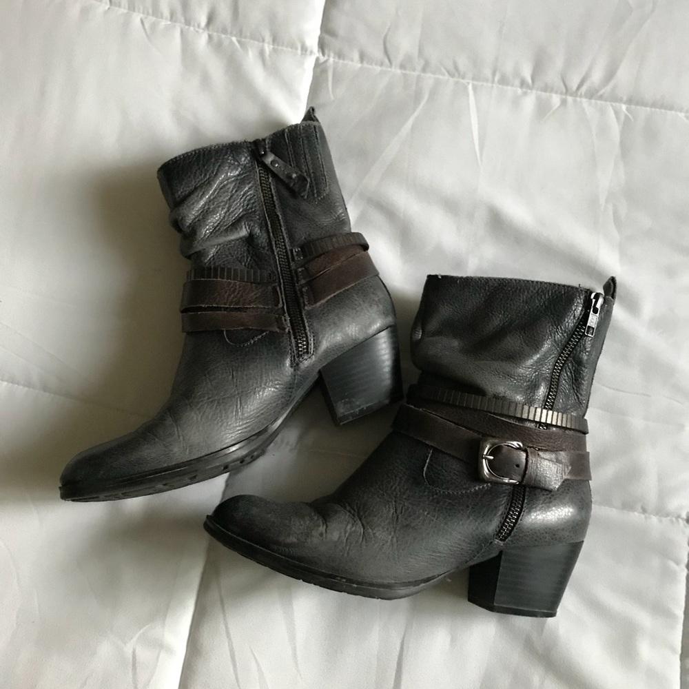 Distressed Earth Boots