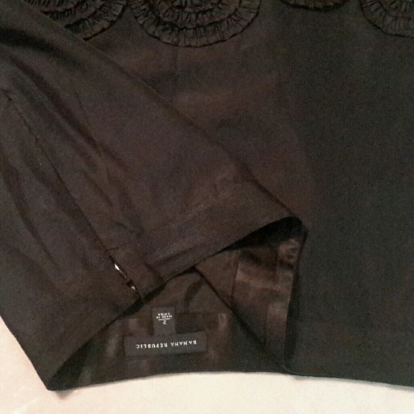 Ruffle detail black pencil skirt - Picture 6 of 6