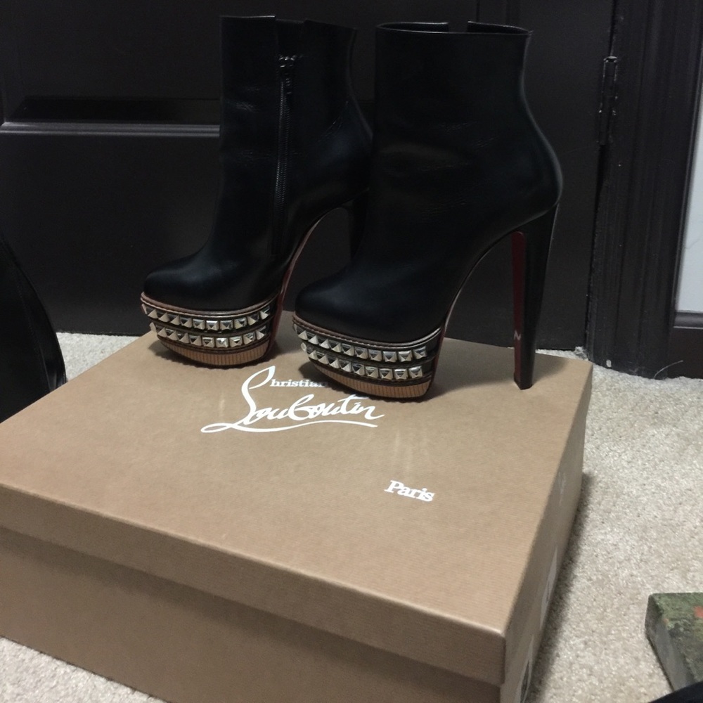 An eye opener Christian Louboutin heal