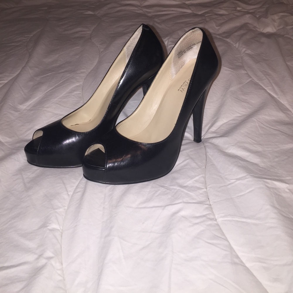 Peep toe heels