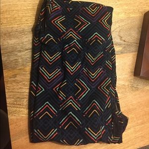 EUC LuLaRoe leggings OS black arrows
